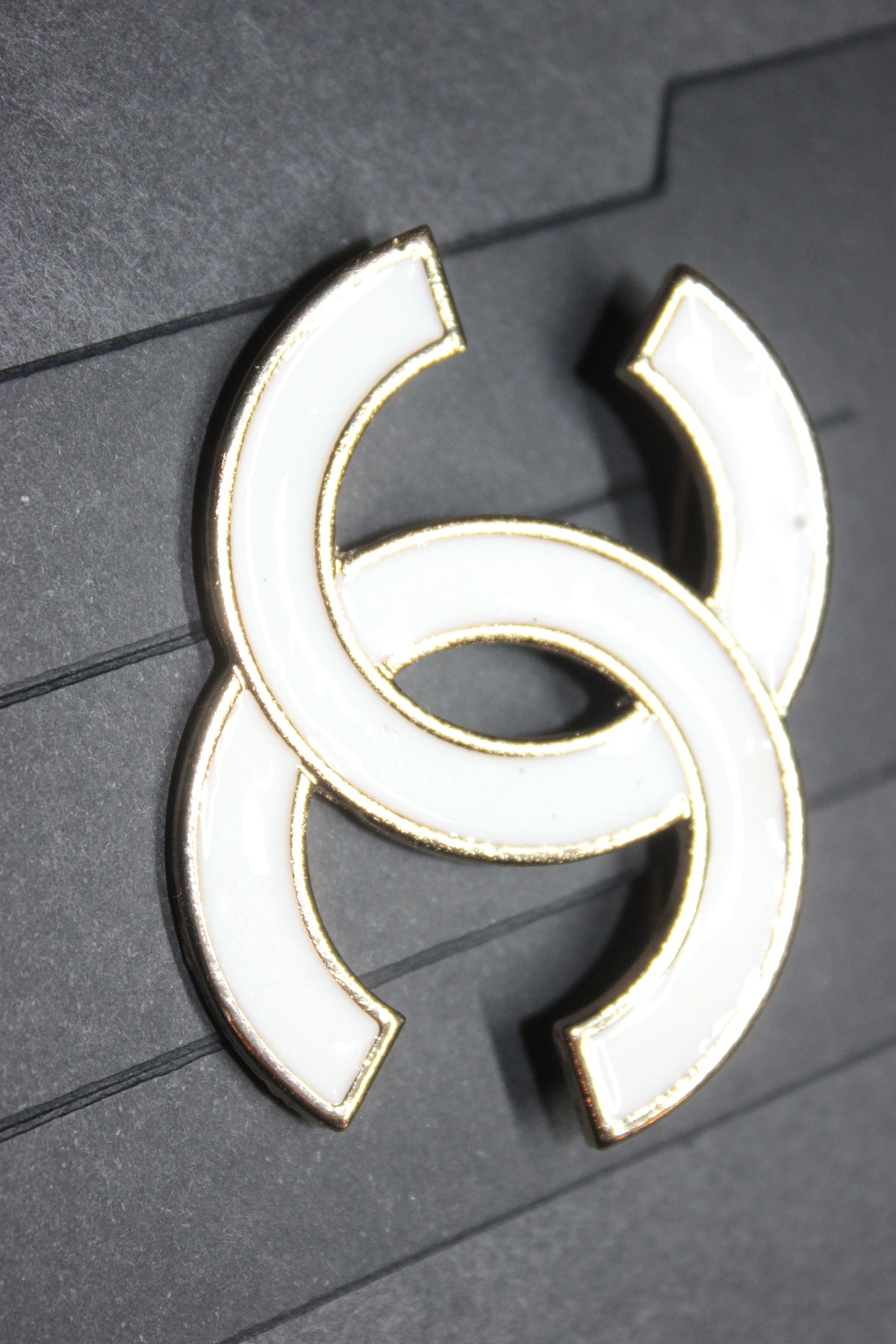 White & Gold Brooch Pin