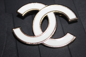 White & Gold Brooch Pin