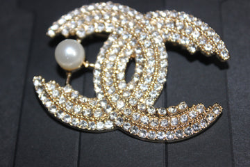 Gold Rhinestone Pearl Brooch Pin