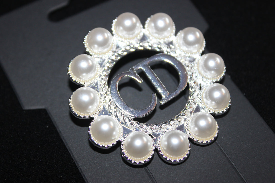 Pearl & Silver Brooch Pin