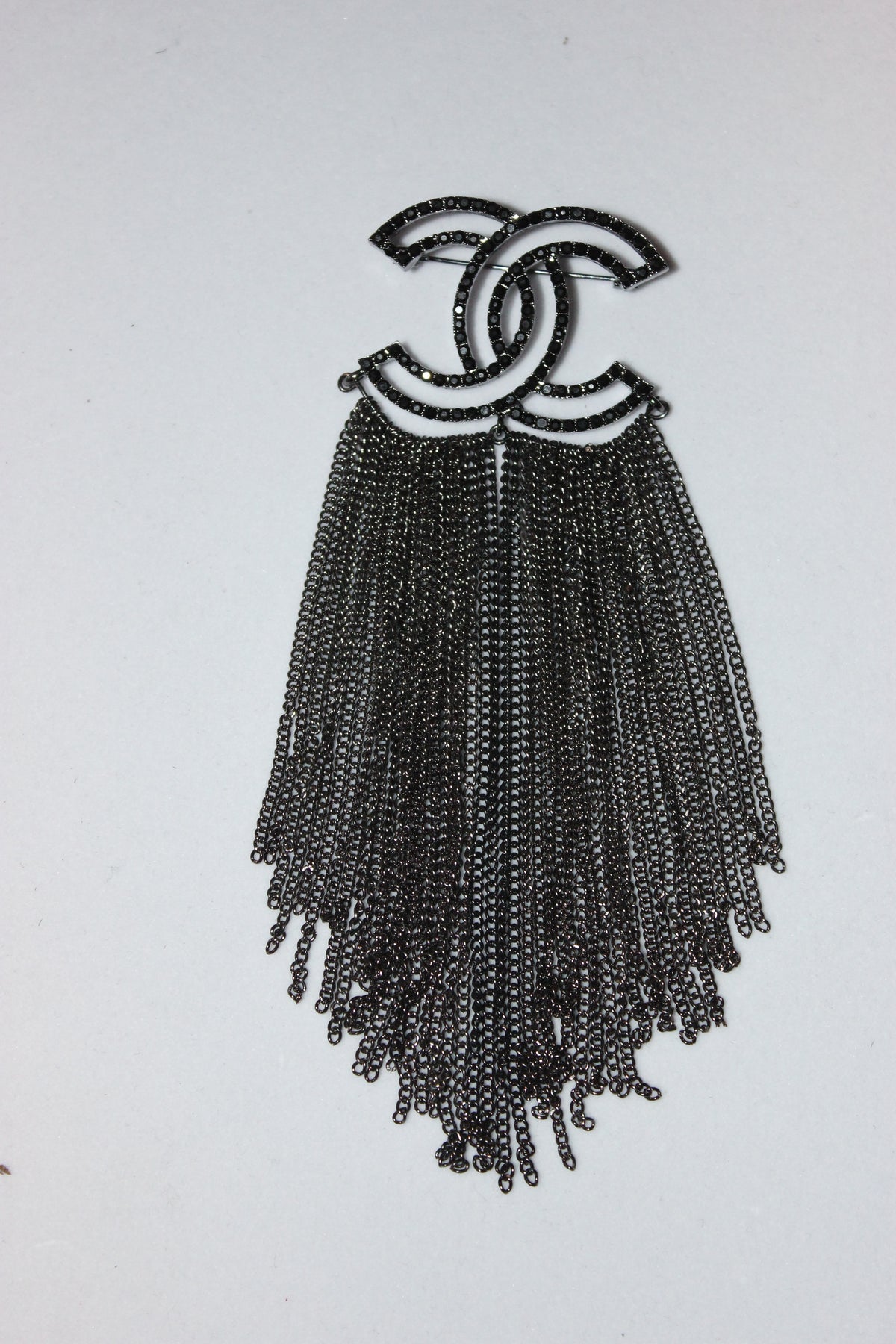 Black Rhinestone Chain Brooch Pin