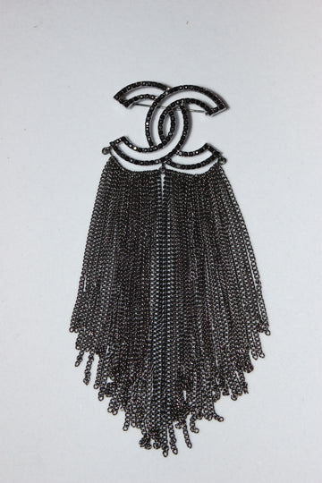 Black Rhinestone Chain Brooch Pin
